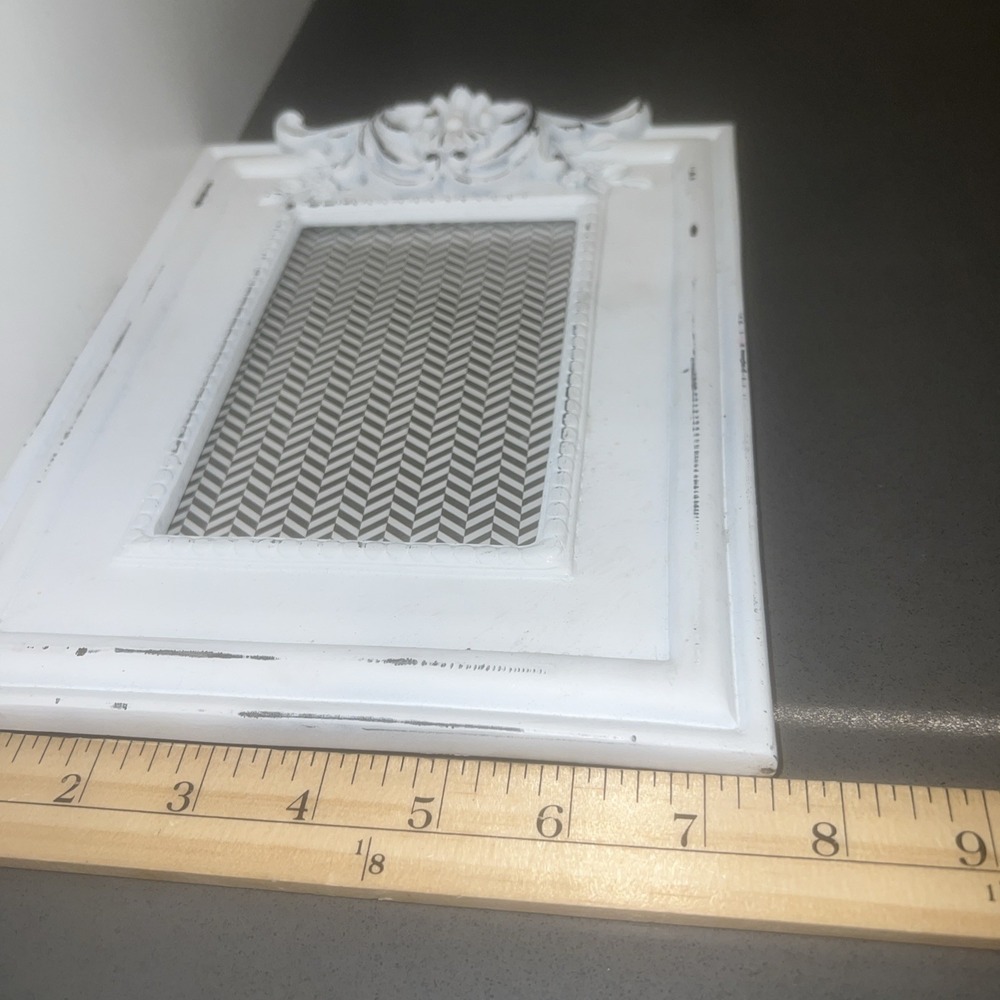 Chalk White FRAME Cottage Core - Picture 6 of 6